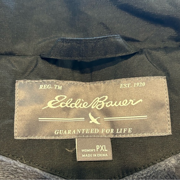 Eddie Bauer Down Parka with removable faux fur hood; size Petite XL. - Picture 11 of 14